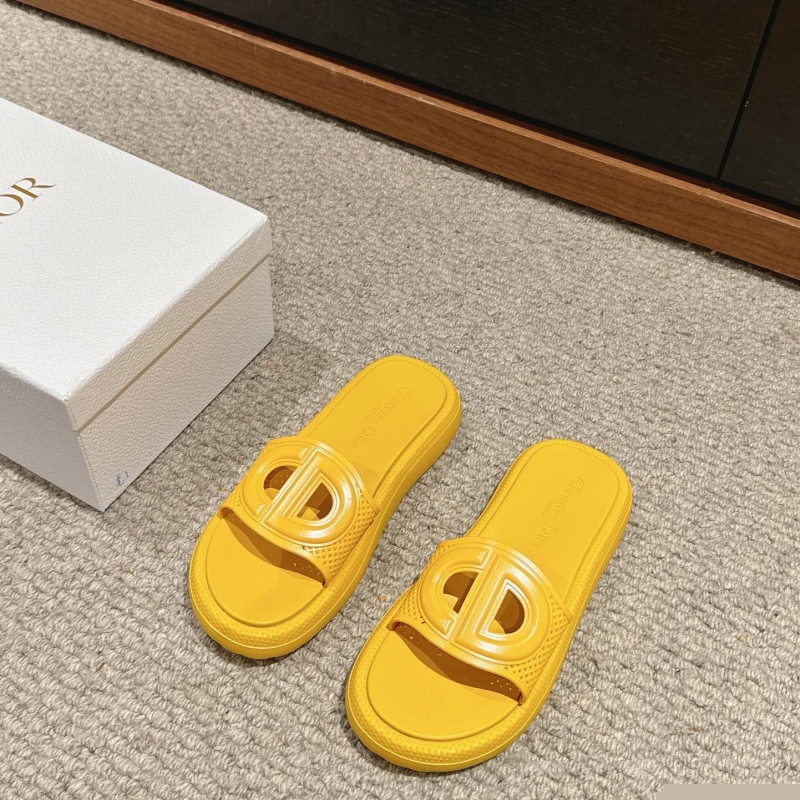 ch**an D*or slippers
